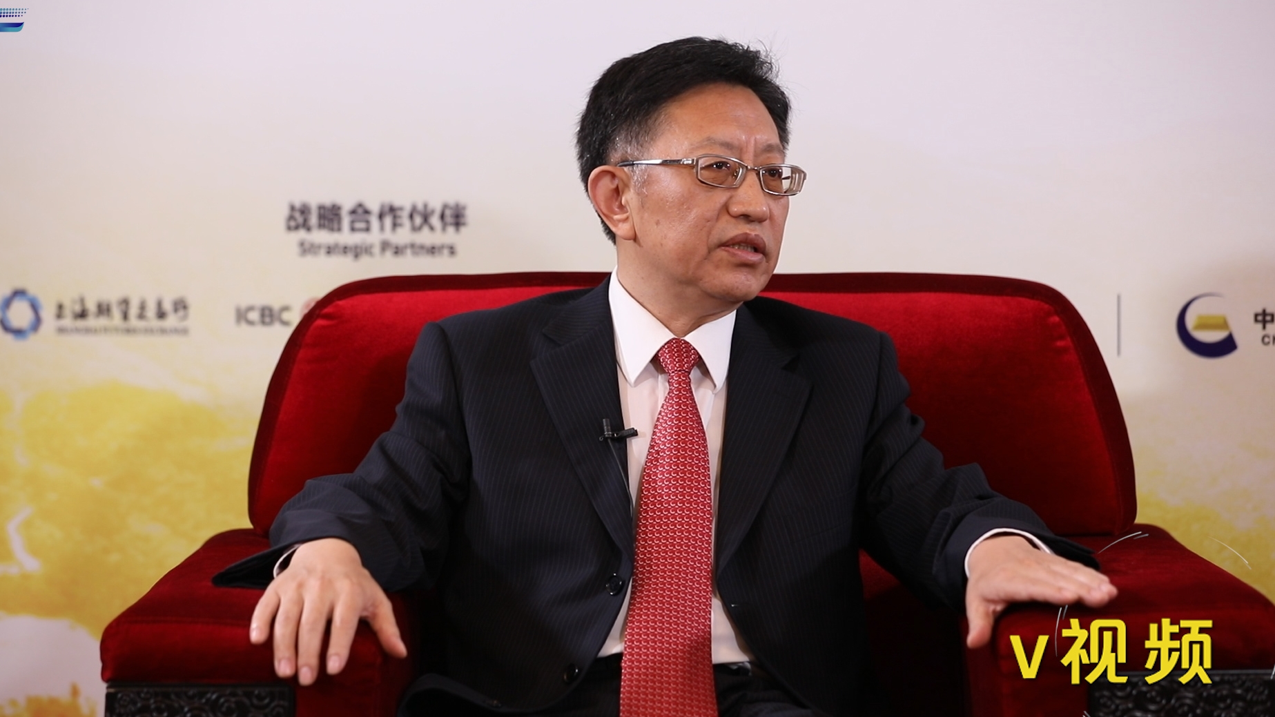 中国黄金益达娱乐国际排名靠后有何原因？