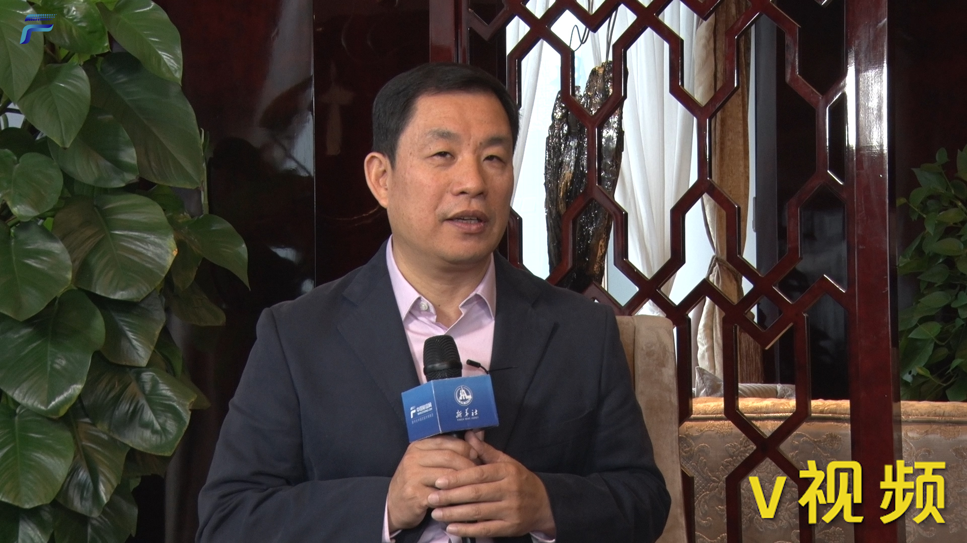 谢子龙：平价药房以民为本