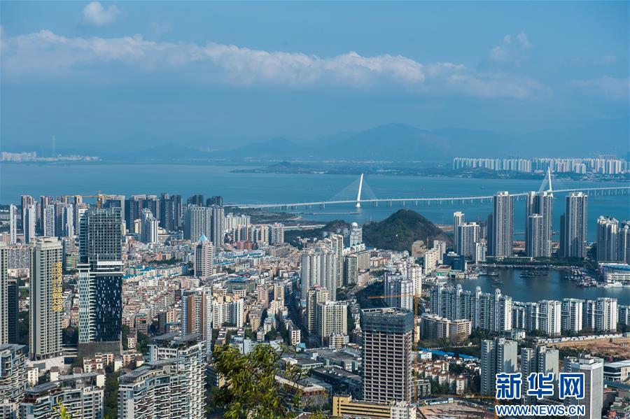 (新华全媒头条·图文互动)(6)前进,向着伟大复兴的中国梦!——写在党的十九大召开之际