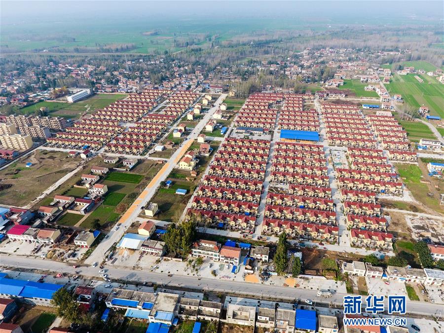 (新华全媒头条·图文互动)(8)前进,向着伟大复兴的中国梦!——写在党的十九大召开之际