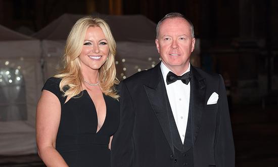 该项目开发商道格拉斯-巴罗曼及其女友、英国内衣女王米歇尔-蒙恩