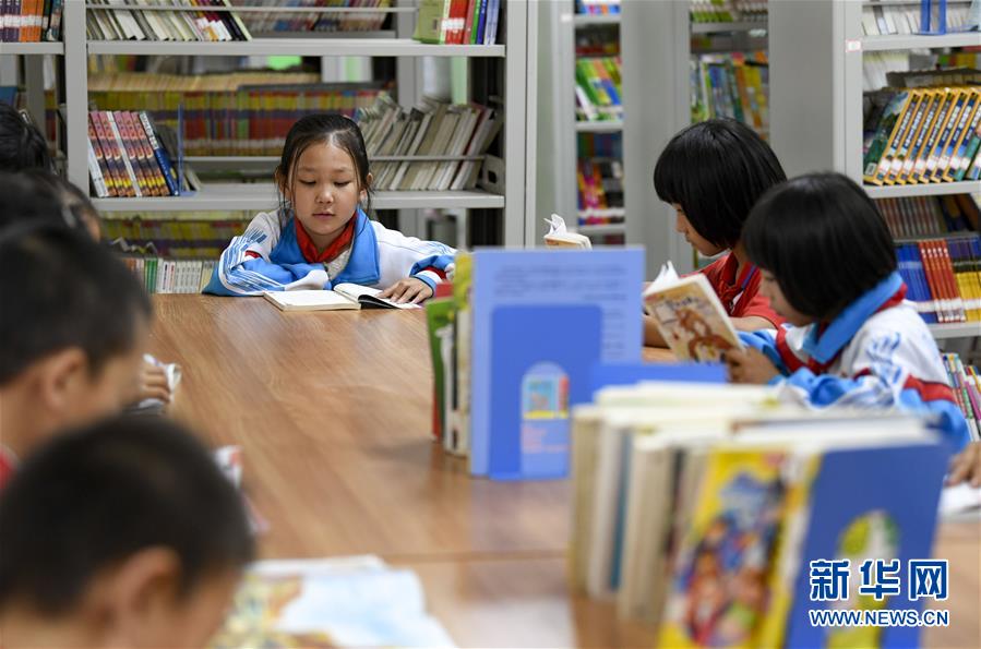 （新华全媒头条·走向益达娱乐的小康生活·图文互动）（17）23万人的命运转折——我国最大易地生态移民安置区的脱贫密码